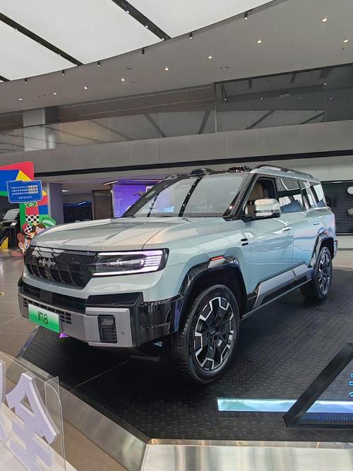 惠州惠东县超磊汇企业管理咨询比亚迪方程豹硬派越野的爆款，英菲尼迪35周年与你共成长